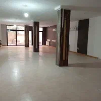 سالن-200متری-تجاری-زیرزمین-با-حیاط-بر-خ-منوچهری