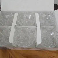 ۶ عدد پیاله لاروس ایتالیا کاملا نو با جعبه