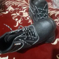 کفش ایمنی نیم بوت سایز ۴۲