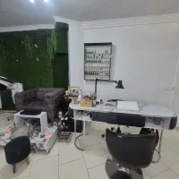 اجاره میز ناخن و تخت مژه و صندلی