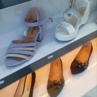 مغازه کیف و کفش انواع کفشهای مجلسی،اسپرت و غیره|کیف، کفش، کمربند|زیرکوه, |دیوار