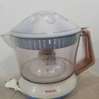 آبمیوه گیری نوا در حد نو