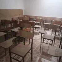 صندلی چوبی