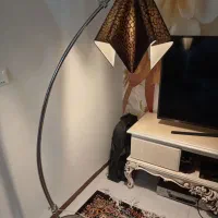 آباژور ایستاده کاملا سالم