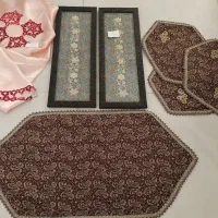 رومیزی و قاب