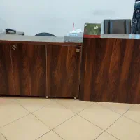 دکور و میز کانتر لباس فروشی