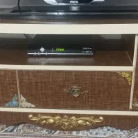 زیر تلویزیون کاملا سالم بدون ایراد تمیز