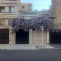 ۹۵ متر با ورودی مستقل/مناسب برندهای حرفه‌ای /صدوقی