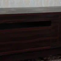 میز تلوزیون سالم بدونه خط و خش