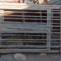 پنجره آهنی 2/1 سالم درحدنو