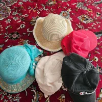 کالسکه کودک و پنج تا کلاه کودک|کالسکه و لوازم جانبی|سمنان, |دیوار