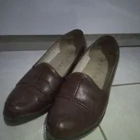 دو جفت کفش زنانه به رنگ های مشکی و قهوه ای|کیف، کفش، کمربند|گلبهار, شهر جدید گلبهار|دیوار