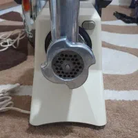 چرخ گوشت کاملا نو