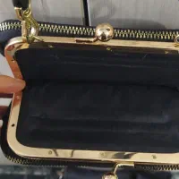 ۴عدد کیف|کیف، کفش، کمربند|حمیل, |دیوار