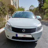 ساندرو اتومات مدل ۹۶ بسیار تمیز|خودرو سواری و وانت|تهران, درب دوم|دیوار