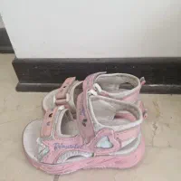 کفش کودک و بزرگسال