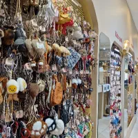 فروشنده تمام وقت و نیمه وقت