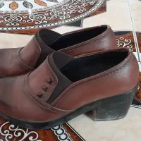 کفش زنانه|کیف، کفش، کمربند|نیشابور, خط کاشمر|دیوار