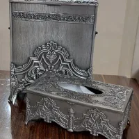 دو عدد سطل وجادستمال کاغذی وظرف پذیرایی