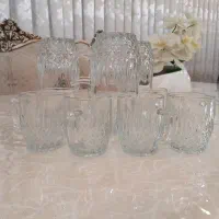 دو دست فنجان