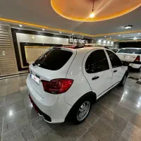 کوئیک R سفید قرمز 1400|خودرو سواری و وانت|تهران, درختی|دیوار