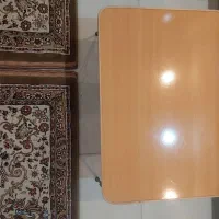 میز تحریر پایه دار