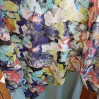 سلام‌مقداری‌‌شومیز‌ومانتو‌بفروش‌میرسد‌