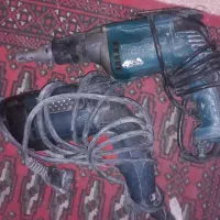 اسکروگان ماکیتا و بوش