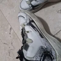 کتونی سایز۳۵ کاملا سالم|کفش و لباس بچه|رشت, جهاد|دیوار