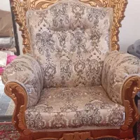 مبل بسیار زیبا و شیک (قسطی هم میفروشم)