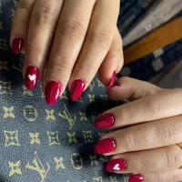 کاشت ناخن برق + مدل رایگان|خدمات آرایشگری و زیبایی|کرمانشاه, |دیوار