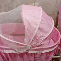 یک عدد گهواره چرخ دار وکریر|کالسکه و لوازم جانبی|اراک, |دیوار