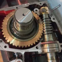 تعمیر موتور گیربکس آسانسور