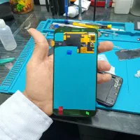 تعویض و پرس ال سی دی شرکتی موبایل احمداباد