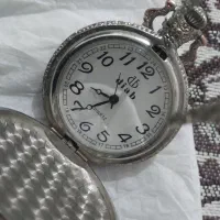 ساعت جیبی وآویز