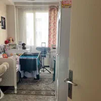 ۸۴ متر طبقه دوم گلستان ۴۲ سند دار