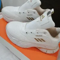 کفش مارک آدیداس