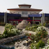 ۳ نفر کارگر ساده