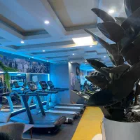 زیر-زمین-350متر-با-بالابر