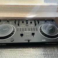 فروش دستگاه دی جی مینی لانچ پد میز دیجی دوعددکابل