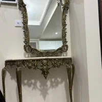 آینه و کنسول برنجی