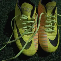 کفش استک یا چمنی