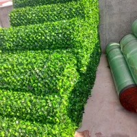 فنس چمنی برگی دنیای چمن