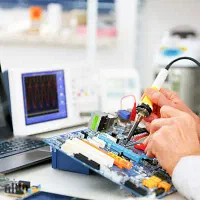 مونتاژ کار مجموعه های الکترو مکانیکی