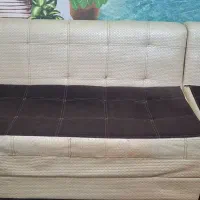 مبل راحتی همراه با میز جلو مبلی