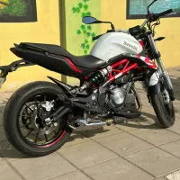 بنلی دوسیلندر|موتورسیکلت|آفتاب, |دیوار