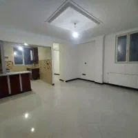 ۴۳ متر / تک واحدی / پارکینگ دار / بلوار بریانک