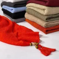 تعدادی شال وارداتی زیر قیمت بازار|لباس|سیرجان, |دیوار