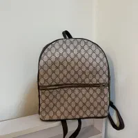 چندتا کوله پشتی اسپرت زنانه|کیف، کفش، کمربند|رشت, منظریه|دیوار