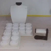 تعدادی مانکن طلافروشی